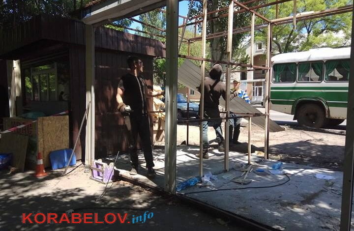 Незаконные МАФы в Корабельном демонтирует администрация Центрального района по поручению мэра (ВИДЕО) | Корабелов.ИНФО image 9