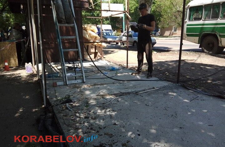 Незаконные МАФы в Корабельном демонтирует администрация Центрального района по поручению мэра (ВИДЕО) | Корабелов.ИНФО image 10