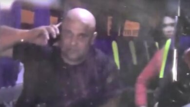 Маршрутчик, избивший пассажирку, продолжает работать. Пострадавшая рассказала, как все было | Корабелов.ИНФО