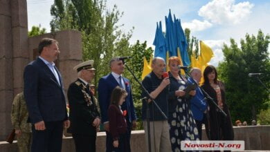 Сенкевич пытался отобрать микрофон у ветерана, выступавшего «не в тему» | Корабелов.ИНФО
