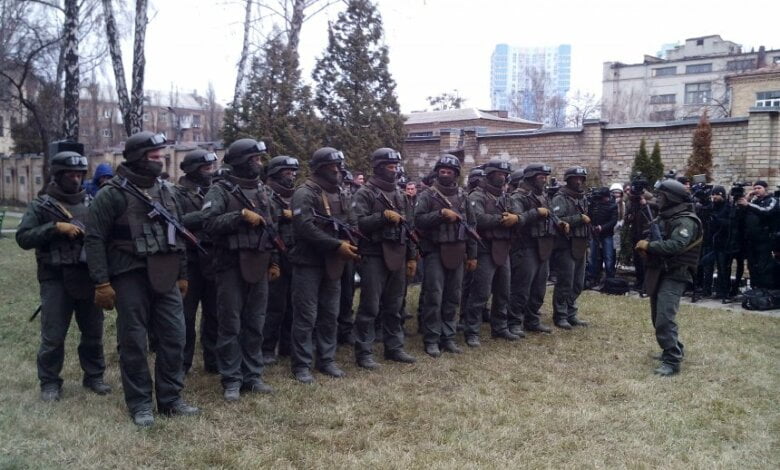 В Ольшанскую колонию вводят спецназ для «зачистки» - заключенные готовы массово резать вены, - СМИ | Корабелов.ИНФО