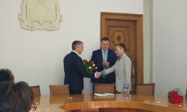 Сенкевич представил нового начальника управления культуры - Юрия Любарова | Корабелов.ИНФО