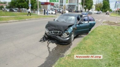 В Николаеве столкнулись два такси с пассажирами — пострадали оба водителя | Корабелов.ИНФО image 1