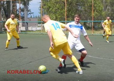 В Николаеве портовики обыграли программистов в футбол (ВИДЕО 18+) | Корабелов.ИНФО image 3