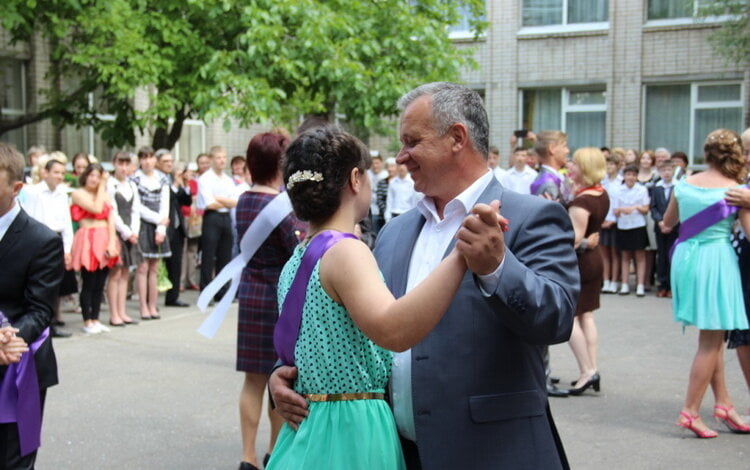 Руководство «Ника-Теры» заглянуло на Последний звонок в подшефные интернаты | Корабелов.ИНФО image 7