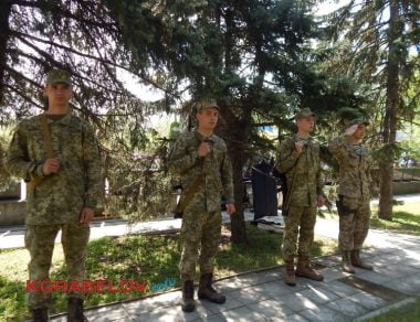 О хрупкости мира и ужасной цене Победы: накануне Дня Памяти в Корабельном районе состоялся торжественный митинг | Корабелов.ИНФО image 26