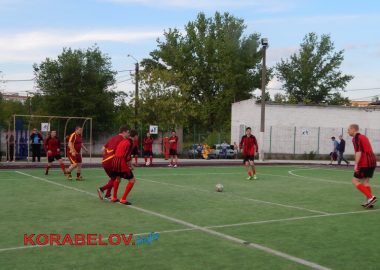 Заводская спартакиада: "глиноземщики" сражаются в мини-футбольных матчах (ВИДЕО) | Корабелов.ИНФО image 10