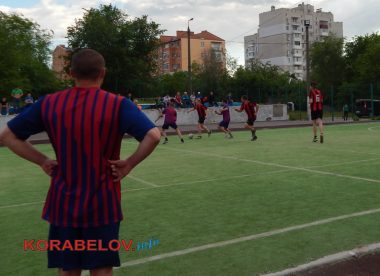 Заводская спартакиада: "глиноземщики" сражаются в мини-футбольных матчах (ВИДЕО) | Корабелов.ИНФО image 20