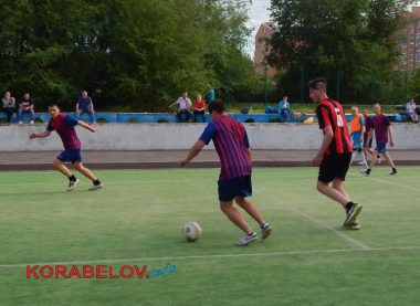 Заводская спартакиада: "глиноземщики" сражаются в мини-футбольных матчах (ВИДЕО) | Корабелов.ИНФО image 23
