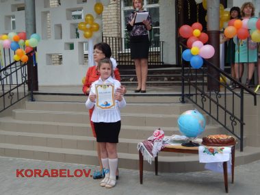 Теперь для них открыты горизонты! Праздник последнего звонка в школах Корабельного района (ВИДЕО) | Корабелов.ИНФО image 27