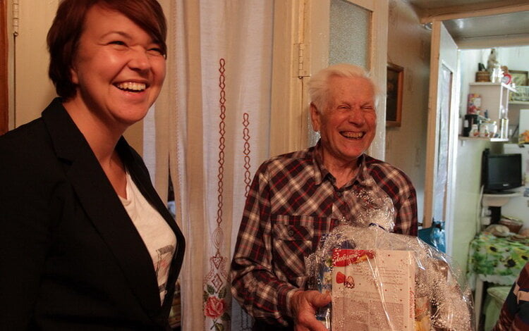 "Было приятно услышать их рассказы и переживания". Сотрудники "Ника-Теры" посетили ветеранов войны | Корабелов.ИНФО image 2