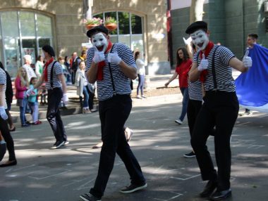 Активные участники Молодёжного фестиваля ко Дню Европы в Николаеве получили подарки от «Ника-Теры» | Корабелов.ИНФО image 3