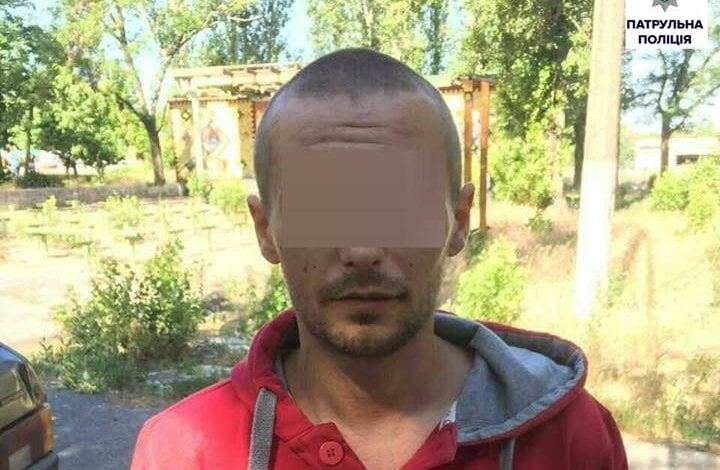 В багатоповерхівці Корабельного району затримали наркомана | Корабелов.ИНФО