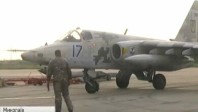 В Миколаєві молоді пілоти вперше злетіли за штурвалом бойових Су-25 (ВІДЕО) | Корабелов.ИНФО