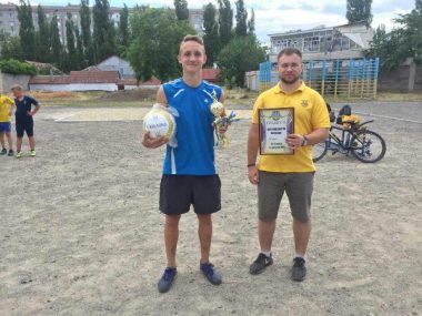 Игроки команды "Октябрьское" взяли "серебро" турнира Лиги уличного футбола | Корабелов.ИНФО image 3