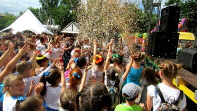 Сполохи фейєрверку, атмосфера свята та безліч подарунків: фестиваль «Art-mix-2017» у Миколаєві обрав своїх переможців | Корабелов.ИНФО image 4