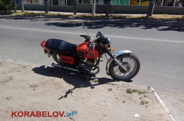 ДТП в Корабельном: сбитого мотоциклистом ребенка увезла "скорая" | Корабелов.ИНФО image 3