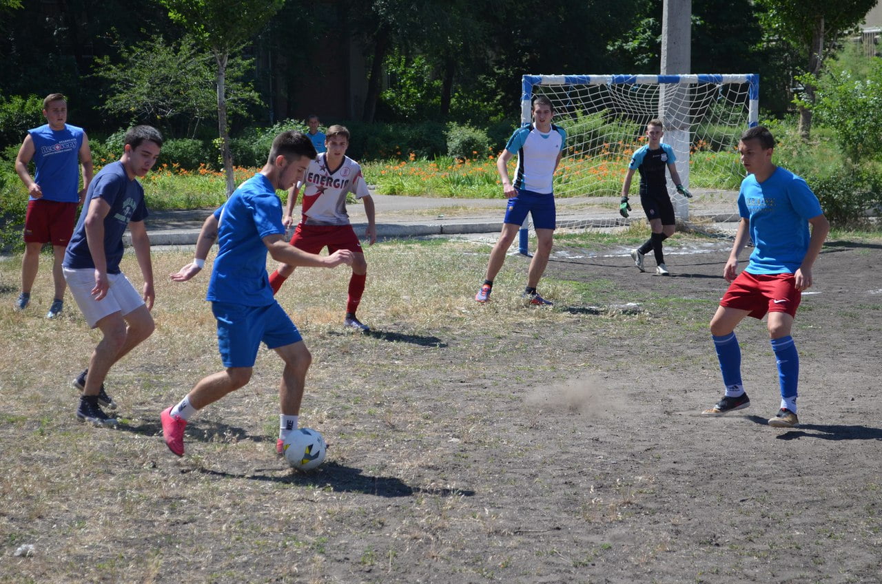 Удачным для парней из Корабельного района стал турнир в честь 9-летия "Лиги уличного футбола"| Корабелов.ИНФО image 5