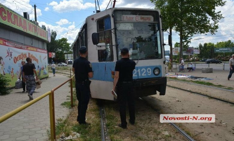 На проспекте Богоявленском 82-летняя пенсионерка попала под трамвай | Корабелов.ИНФО