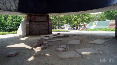 «Визитная карточка» Николаева - памятник корабелам и флотоводцам - уничтожается вандалами | Корабелов.ИНФО image 4