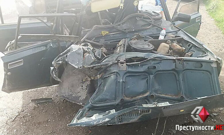 На трассе в Витовском районе «ВАЗ» лоб в лоб столкнулся с иномаркой - пострадало три человека | Корабелов.ИНФО image 1