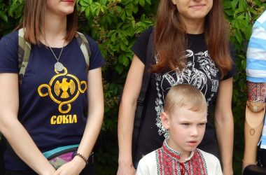 Вірних синів України Ольжича та Мислу вшанували у школі №1 під час закриття мовно-патріотичного табору (ВІДЕО) | Корабелов.ИНФО image 5