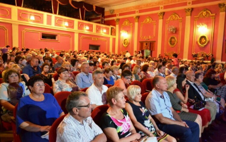 Награждены лучшие врачи Корабельного района: медработников области поздравили с профессиональным праздником | Корабелов.ИНФО image 1