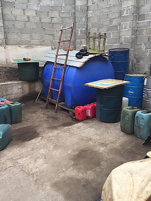 Поліцейські на Миколаївщині виготовляли та продавали алкогольний фальсифікат | Корабелов.ИНФО image 2