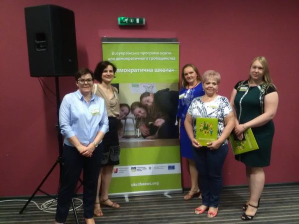 "Вона змінила кожного". Миколаївська школа № 29 стала випускницею Всеукраїнської Програми «Демократична школа» | Корабелов.ИНФО image 2