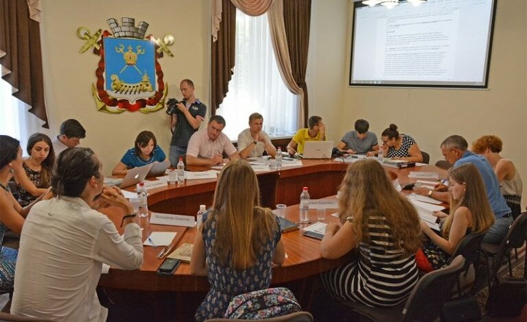 В Николаеве определят лучшую женщину-водителя, соберутся на велофорум, а в Корабельном районе пройдет FrendsFestival | Корабелов.ИНФО