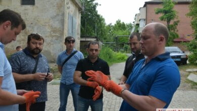 «Візьми і зроби!» Нардеп Каплин приехал в Николаев ломать забор соратника мэра Сенкевича | Корабелов.ИНФО