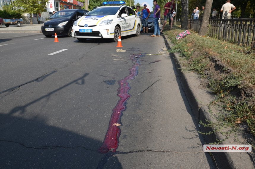 В центре Николаева троллейбус сбил пешехода — пострадавший госпитализирован с тяжелыми травмами | Корабелов.ИНФО image 2