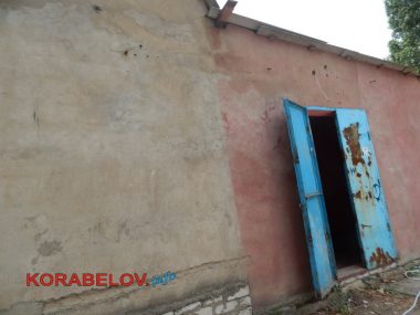 "Какие претензии?" На пляже в Корабельном районе условий для отдыха - ноль | Корабелов.ИНФО image 2