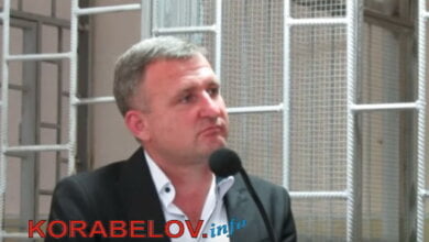 Корабельный райсуд признал виновным и назначил срок Виталию Романюку. Стрелок, ранивший парней, подаст апелляцию (Видео) | Корабелов.ИНФО image 1