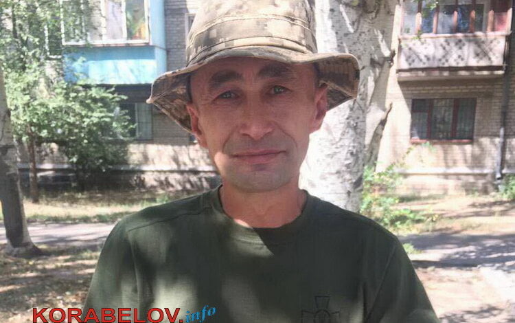 Со штык-ножом военного образца, да по проспекту... В Корабельном патрульные задержали мужчину с холодным оружием | Корабелов.ИНФО образ 3