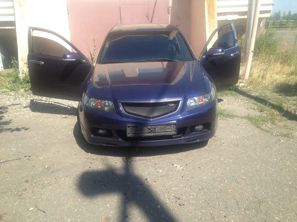 В Николаевской области во время задержания подозреваемых в разбойном нападении один из злоумышленников порезал себе живот | Корабелов.ИНФО image 3