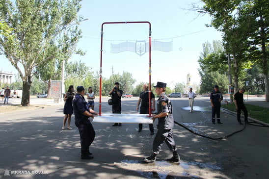 На три дня жары в центре Николаева поставили рамку с распылителем воды | Корабелов.ИНФО image 3