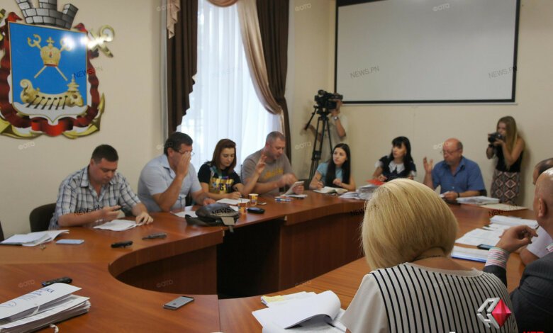 Депутаты обвинили мэра Николаева в том, что коммунальные предприятия, где он назначил директоров, убыточны | Корабелов.ИНФО