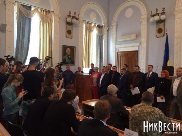 Николаевские "ОппоБлоковцы" назвали обыски по делу "Мультика" давлением на себя и в знак протеста покинули сессию | Корабелов.ИНФО image 2