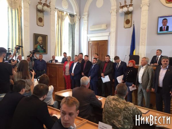 Николаевские "ОппоБлоковцы" назвали обыски по делу "Мультика" давлением на себя и в знак протеста покинули сессию | Корабелов.ИНФО image 3