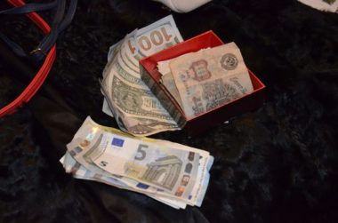 Поліцейські затримали групу квартирних крадіїв з Грузії, що "обчищали" домівки у різних районах Миколаєва (ВІДЕО) | Корабелов.ИНФО image 8