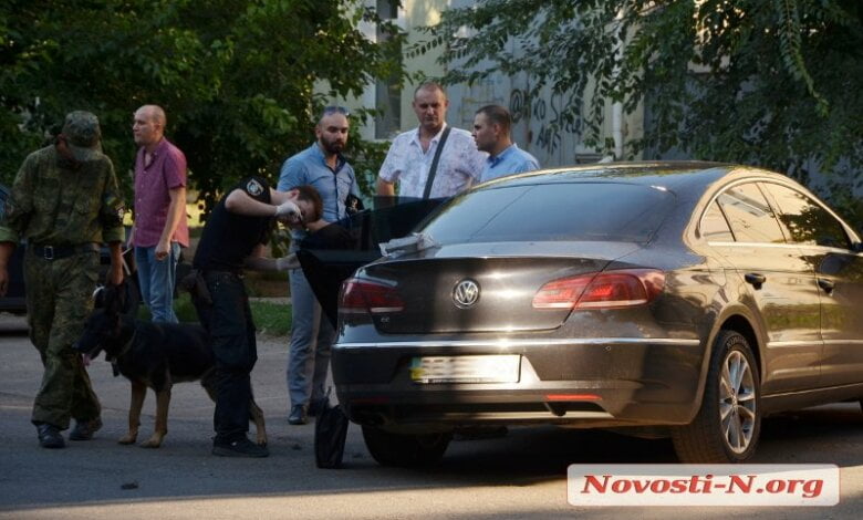 Среди бела дня вооруженные грабители в Николаеве напали на мужчину | Корабелов.ИНФО