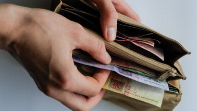 К августу средняя зарплата в Николаеве поднялась по сравнению с январем почти на 200 гривен | Корабелов.ИНФО image 2