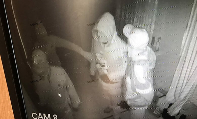 На Николаевщине пятеро преступников напали на дом фермера: его сильно избили, а супругу ранили из травмата | Корабелов.ИНФО