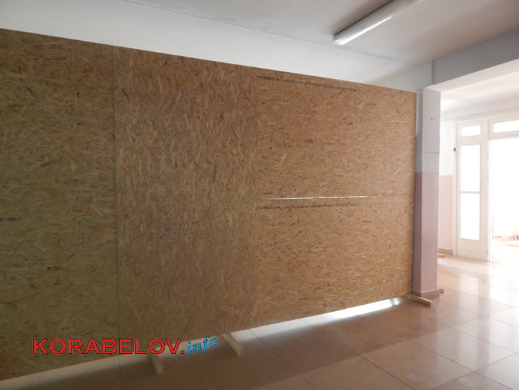 "Не нравится - забирайте документы". Школа в Корабельном районе 1 сентября встречает в аварийном состоянии (ВИДЕО) | Корабелов.ИНФО image 5