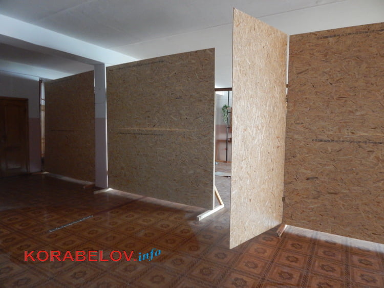 "Не нравится - забирайте документы". Школа в Корабельном районе 1 сентября встречает в аварийном состоянии (ВИДЕО) | Корабелов.ИНФО image 6