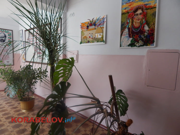 "Не нравится - забирайте документы". Школа в Корабельном районе 1 сентября встречает в аварийном состоянии (ВИДЕО) | Корабелов.ИНФО image 7