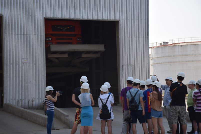 "Знакомство с успешными предприятиями": порт "Ника-Тера" организовал экскурсию для студентов из Китая | Корабелов.ИНФО образ 4