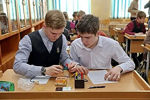 Рада приняла закон «Об образовании», включающий 12-летнюю школу | Корабелов.ИНФО