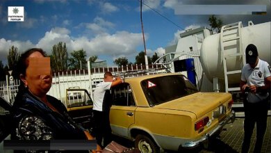 Патрульные в Корабельном районе задержали 20-летнего парня, который находился в розыске из-за кражи | Корабелов.ИНФО
